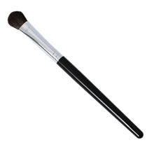 Cargar imagen en el visor de la galería, Made In Japan Eye Shadow Brush Large (MK-568)
