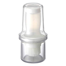 Muat gambar ke penampil Galeri, ASVEL Forma One Push Oil Dispenser(Bottle Type) 2324 White
